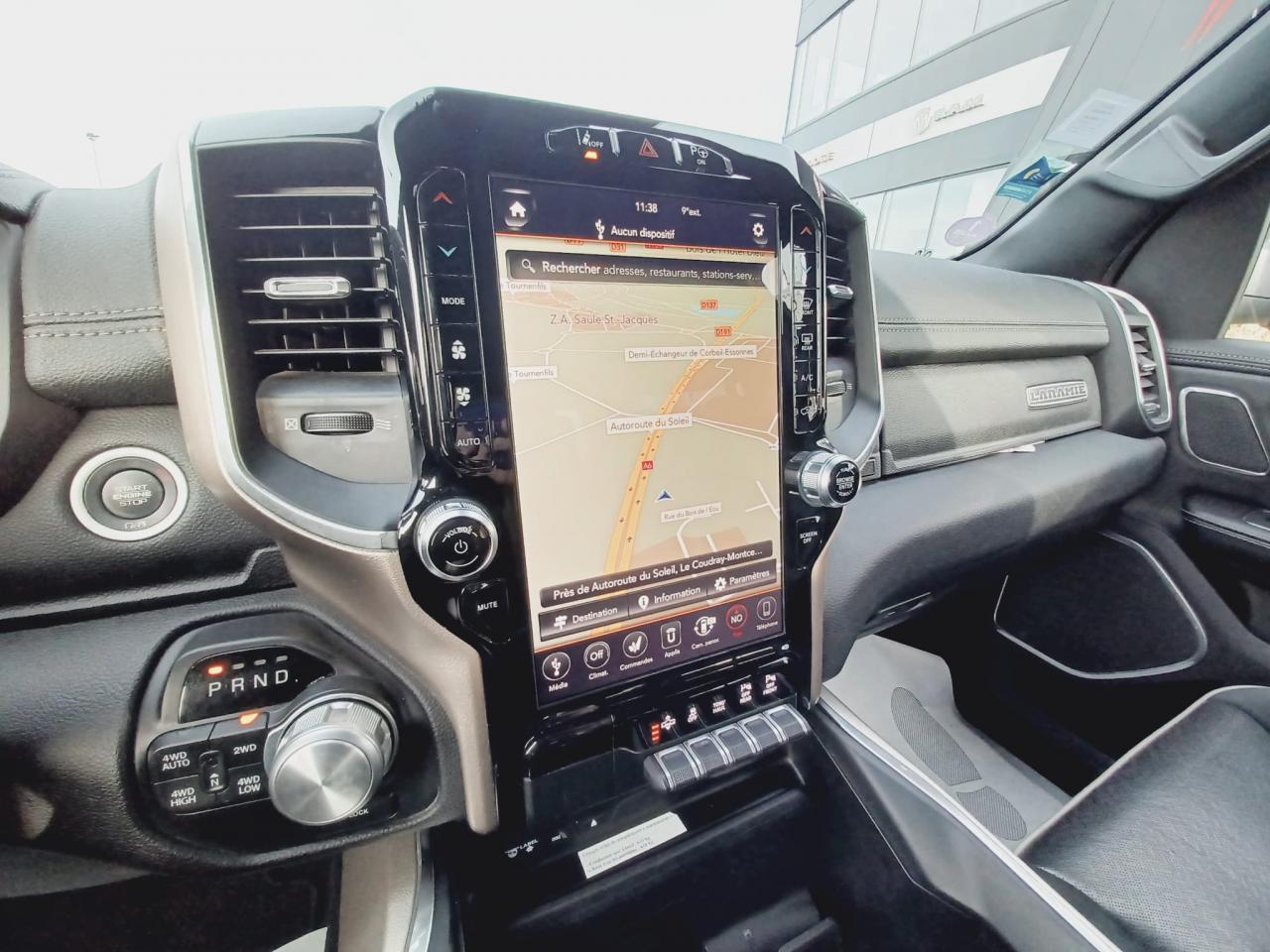 DODGE RAM 1500 CREW LARAMIE SPORT AIR V8 HEMI 5.7L - VENTE PRO