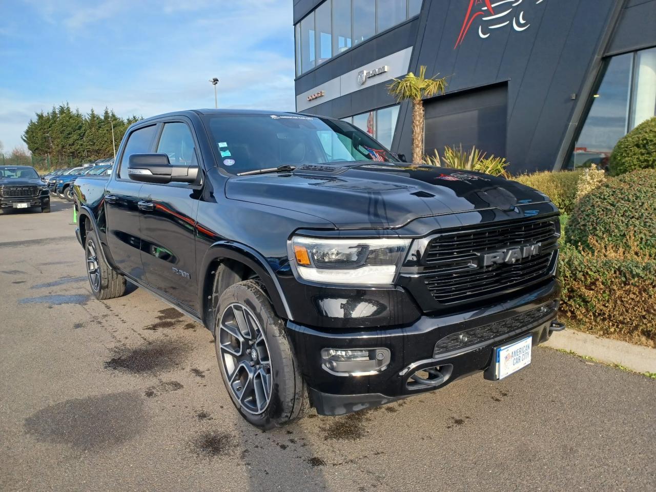 DODGE RAM 1500 CREW LARAMIE SPORT AIR V8 HEMI 5.7L - VENTE PRO
