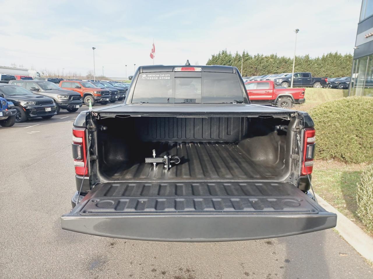 DODGE RAM 1500 CREW LARAMIE SPORT AIR V8 HEMI 5.7L - VENTE PRO