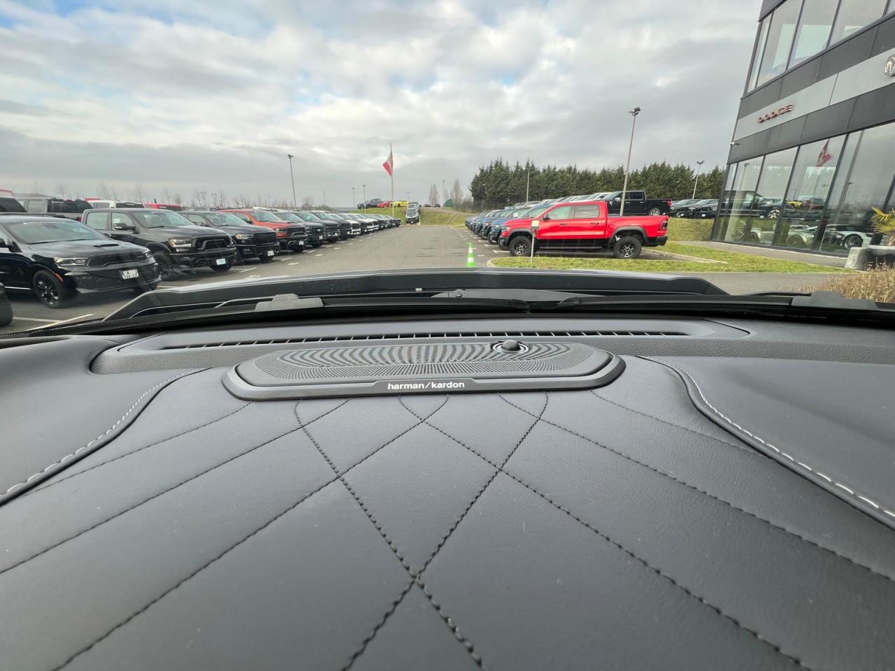 DODGE RAM 1500 CREW LIMITED NIGHT EDITION RAMBOX HAYON MULTI