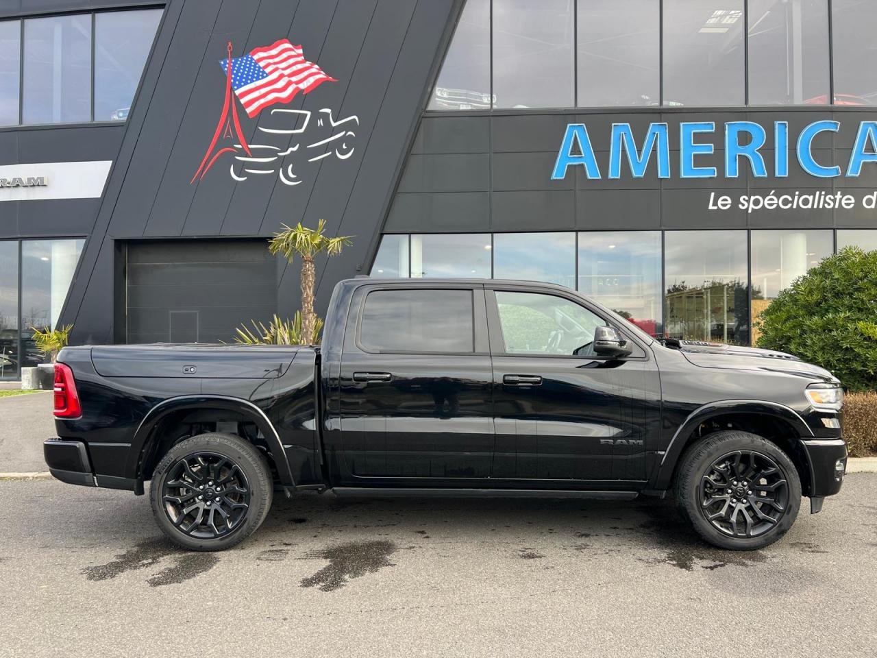 DODGE RAM 1500 CREW LIMITED NIGHT EDITION RAMBOX HAYON MULTI