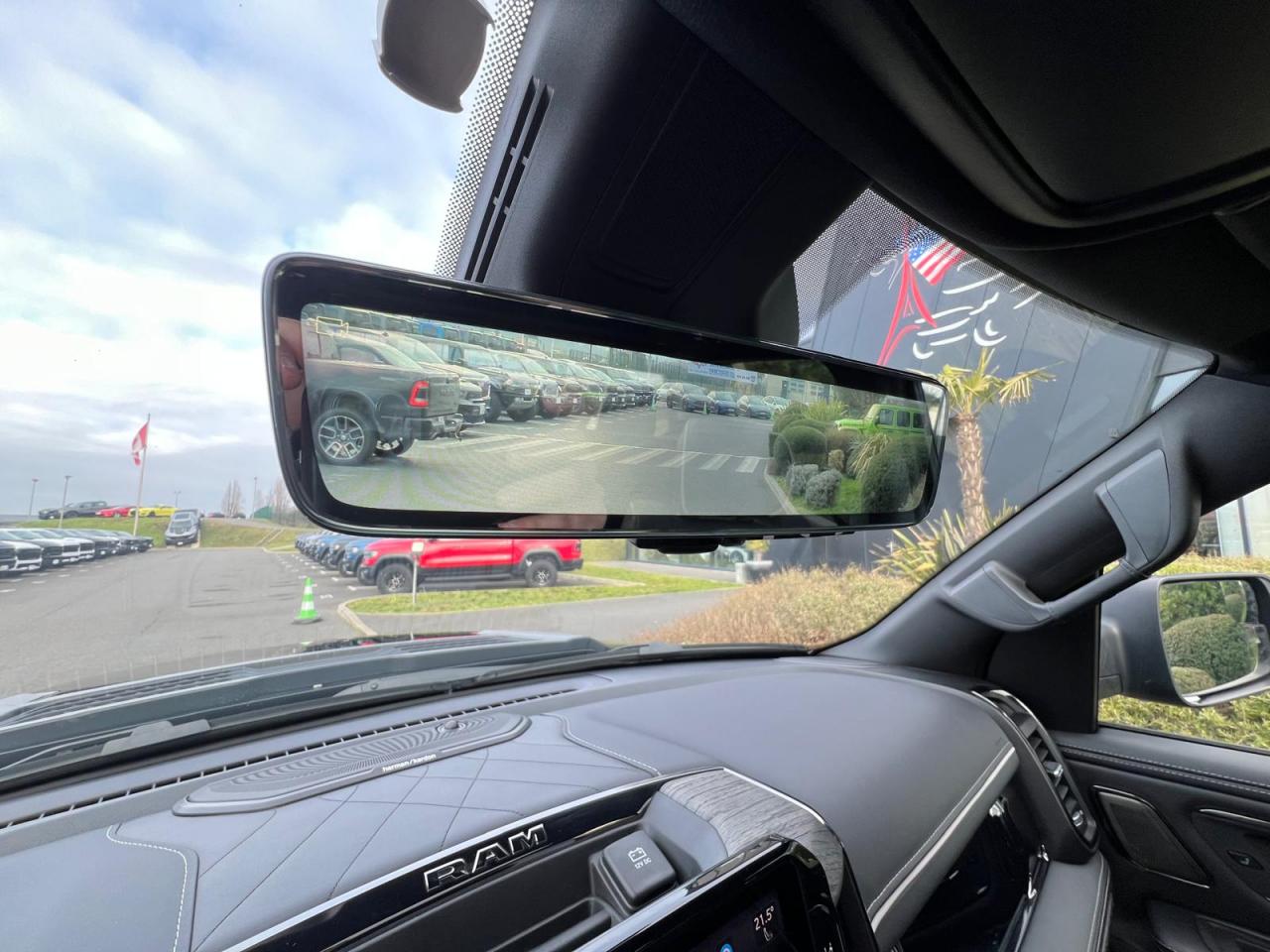 DODGE RAM 1500 CREW LIMITED NIGHT EDITION RAMBOX HAYON MULTI