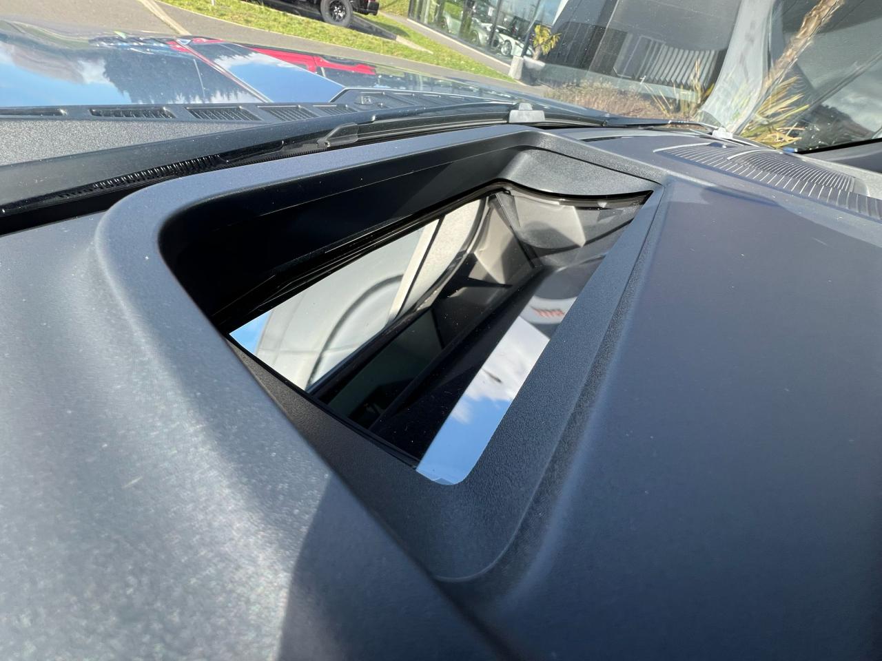 FORD F150 Supercrew LARIAT Black Package V8 5.0L