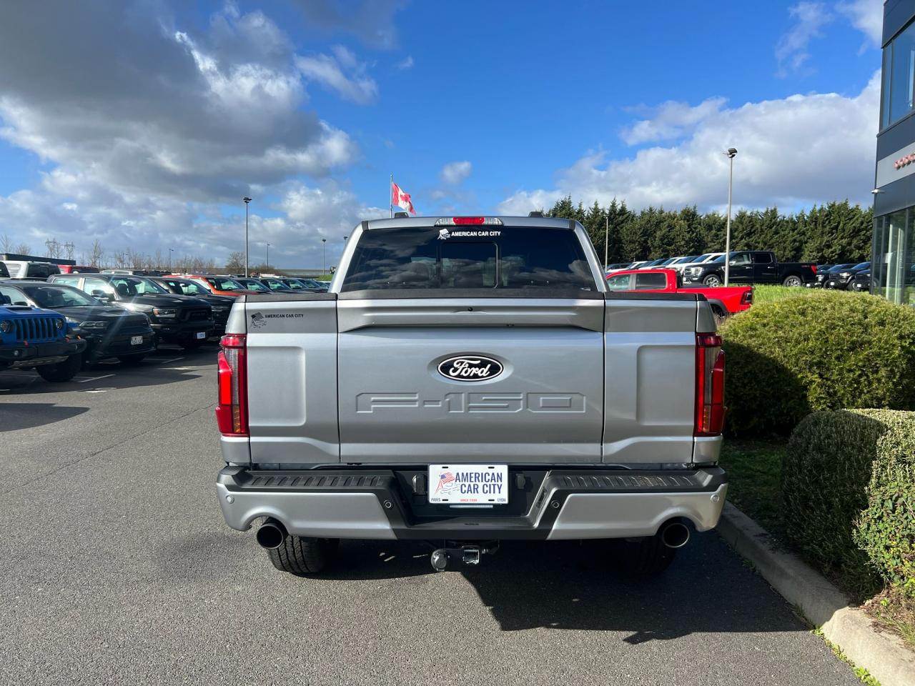 FORD F150 Supercrew LARIAT Black Package V8 5.0L