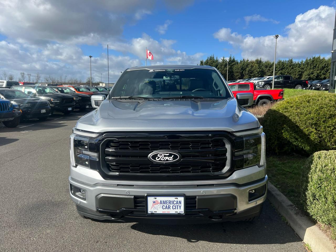 FORD F150 Supercrew LARIAT Black Package V8 5.0L