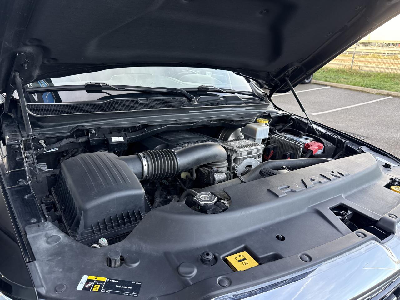 DODGE RAM 1500 CREW LIMITED - VENTE A PRO