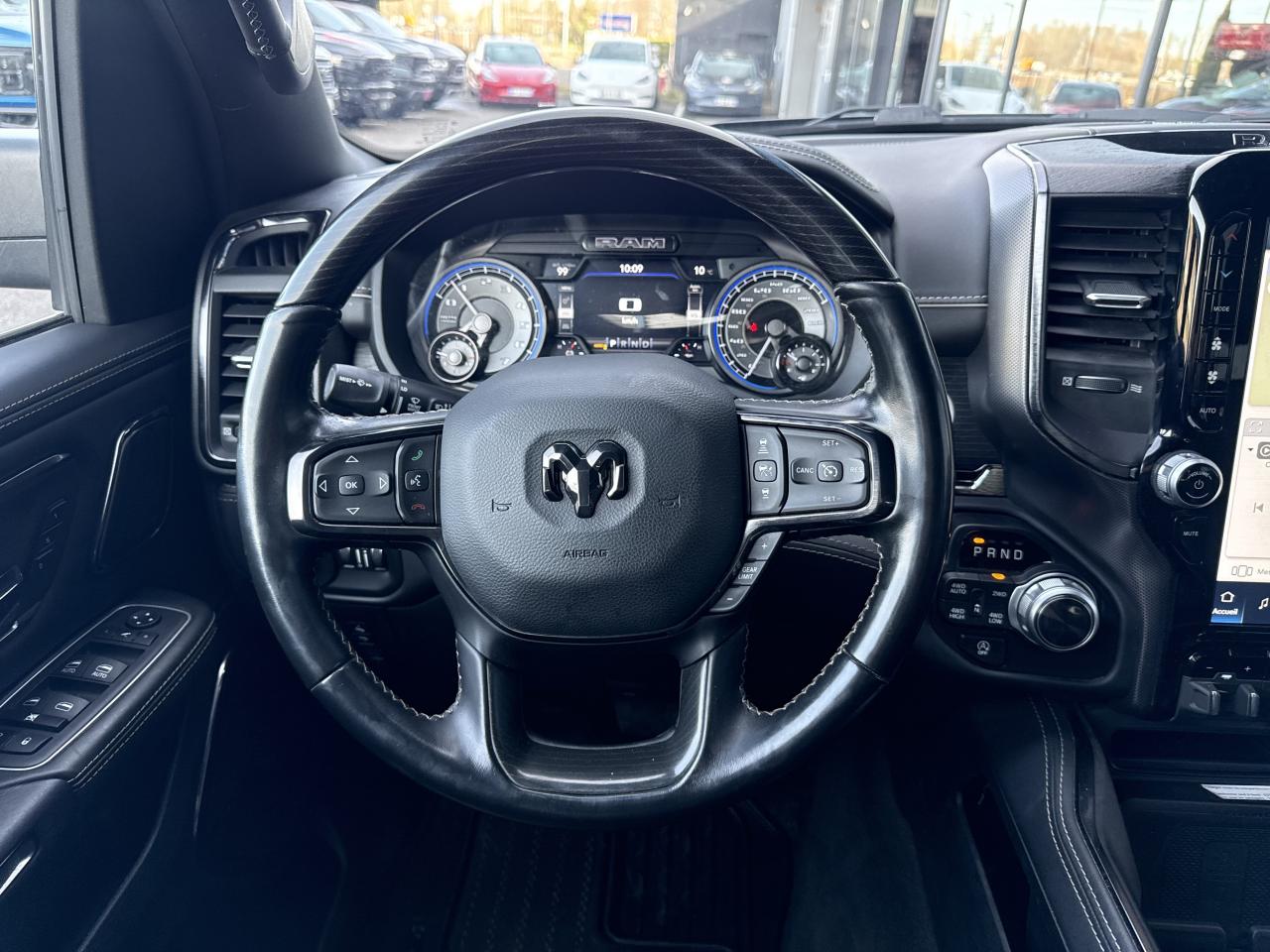 DODGE RAM 1500 CREW LIMITED - VENTE A PRO