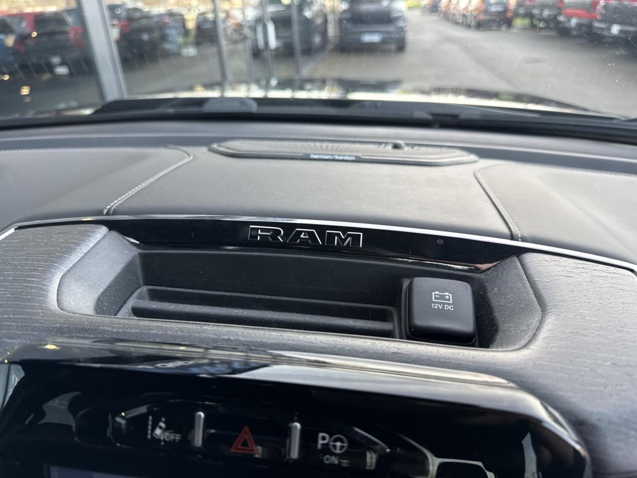 DODGE RAM 1500 CREW LIMITED - VENTE A PRO