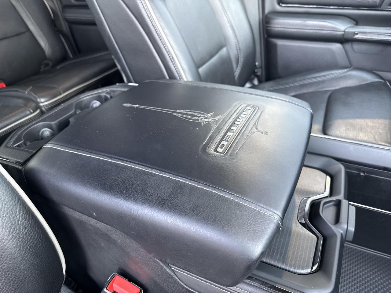 DODGE RAM 1500 CREW LIMITED - VENTE A PRO