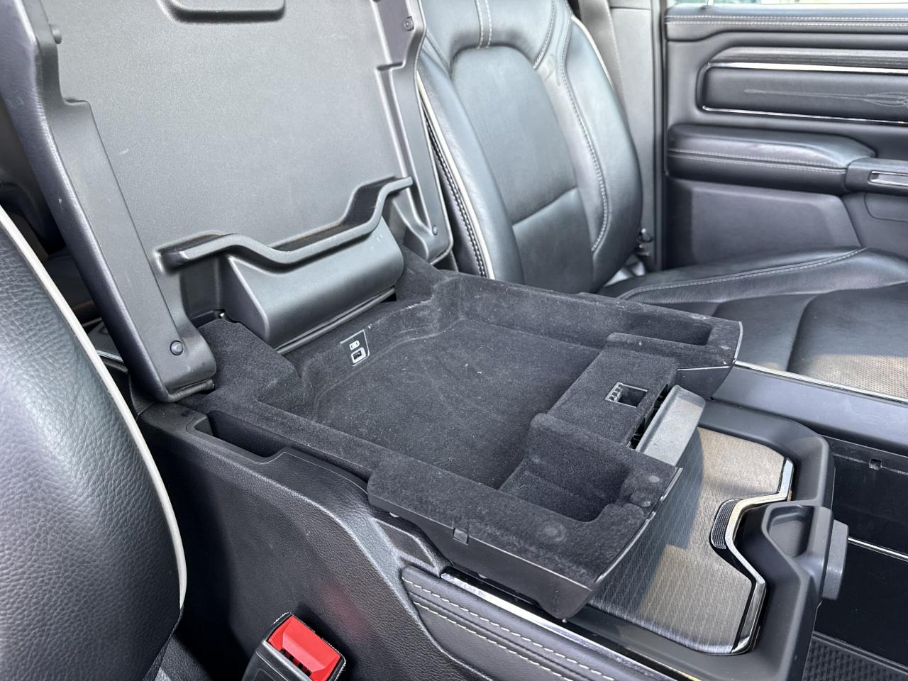 DODGE RAM 1500 CREW LIMITED - VENTE A PRO