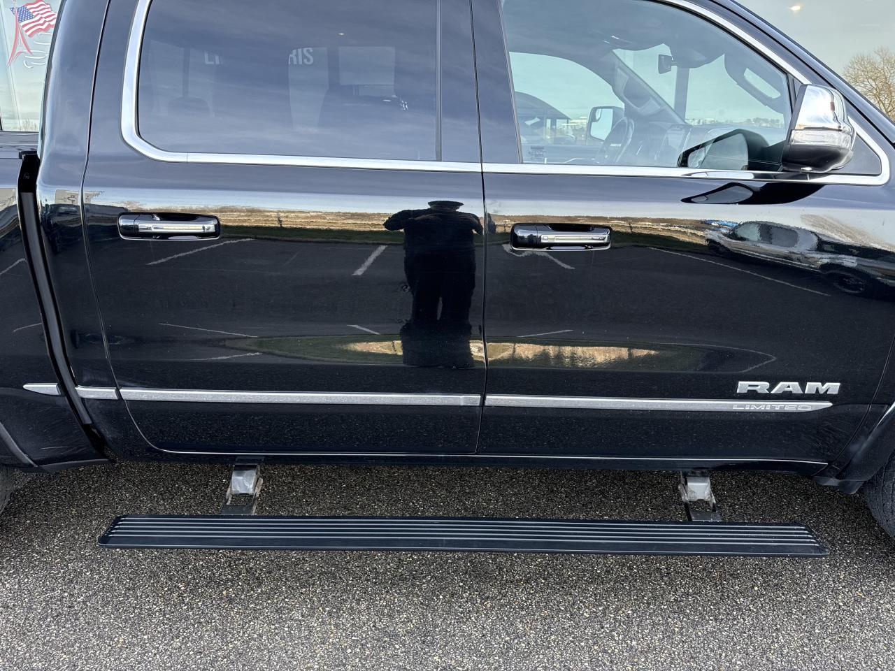 DODGE RAM 1500 CREW LIMITED - VENTE A PRO