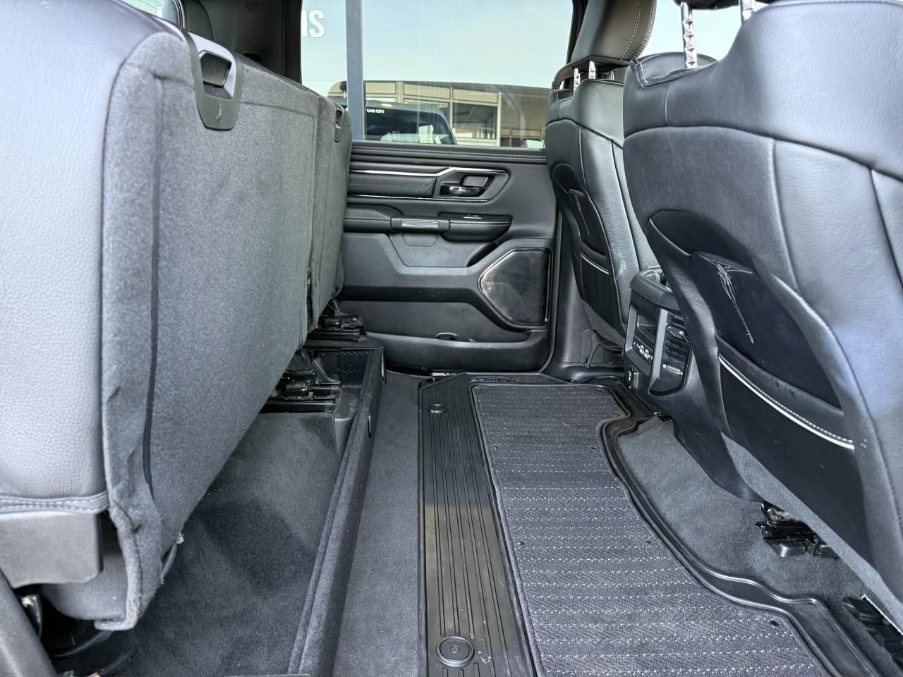 DODGE RAM 1500 CREW LIMITED - VENTE A PRO