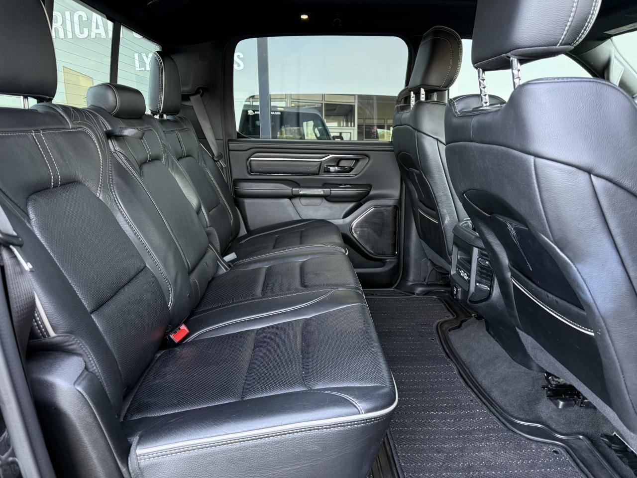 DODGE RAM 1500 CREW LIMITED - VENTE A PRO