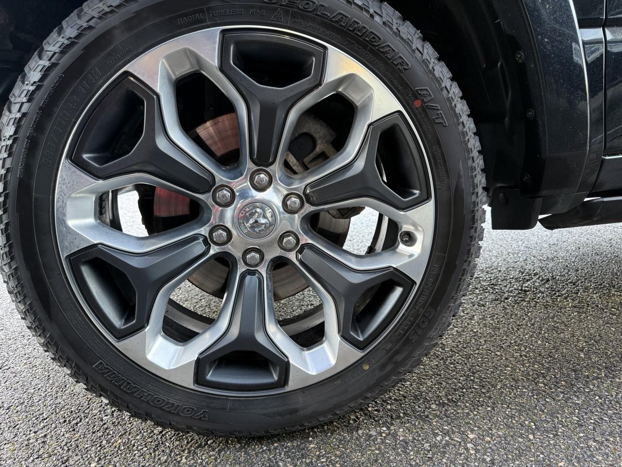 DODGE RAM 1500 CREW LIMITED - VENTE A PRO