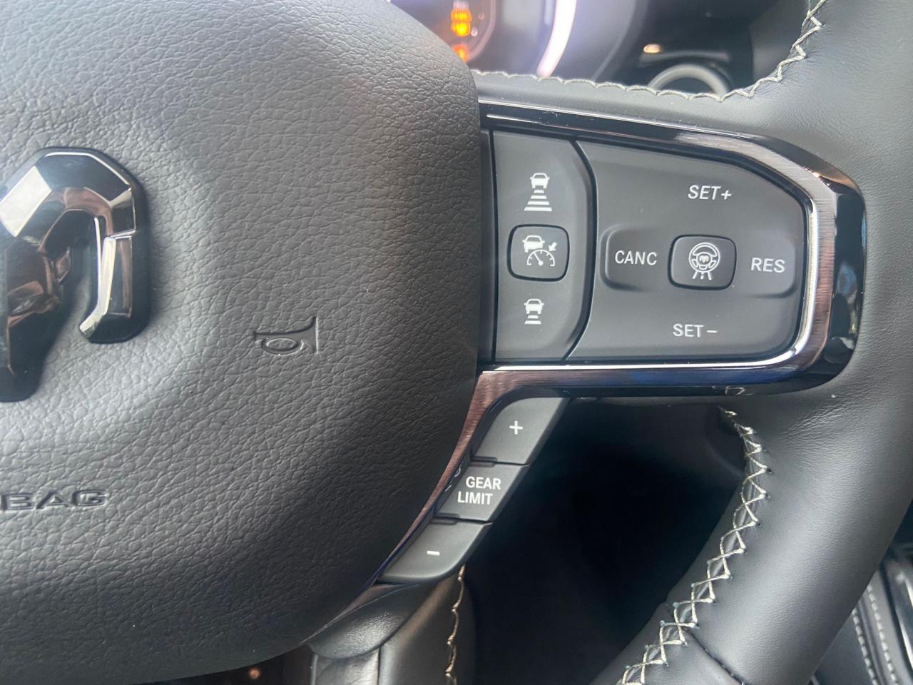 DODGE RAM 1500 CREW LIMITED NIGHT EDITION RAMBOX