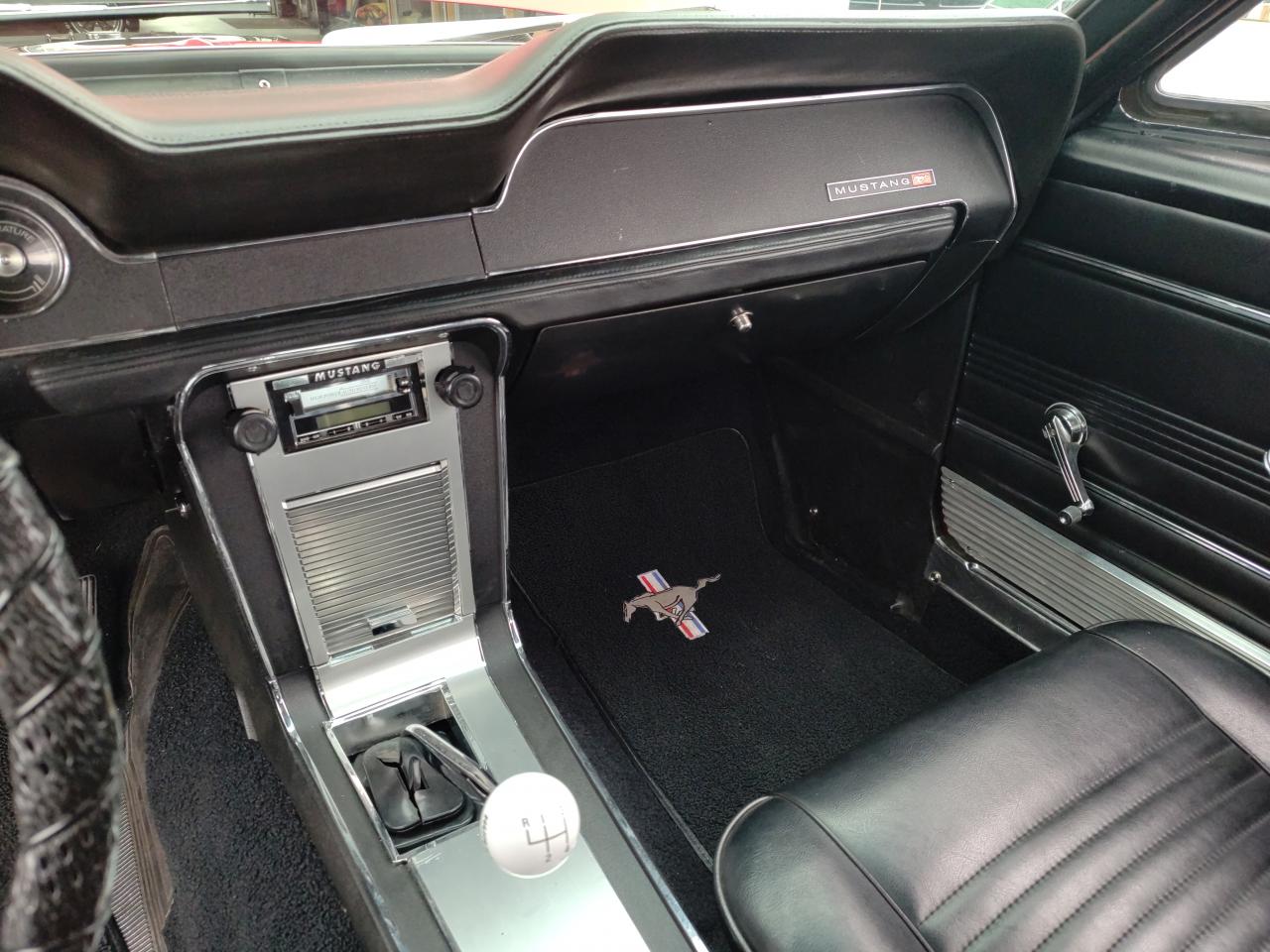 FORD MUSTANG 390 GT FASTBACK matching