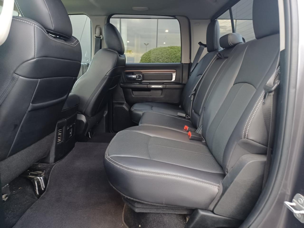 DODGE RAM 1500 CREW LARAMIE AIR V8 5.7L HEMI 395hp - GPL