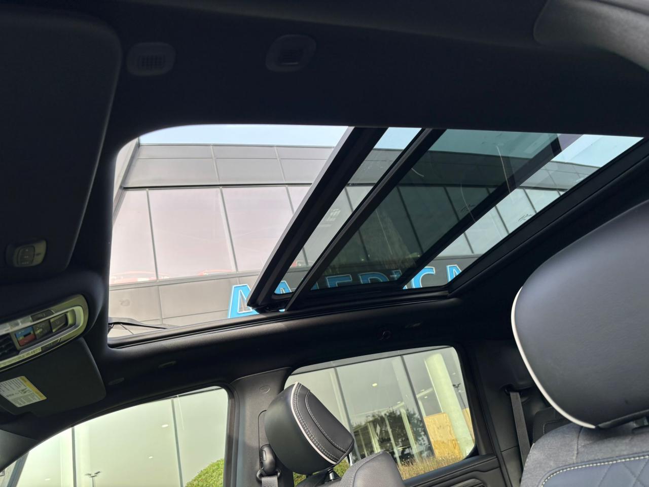 DODGE RAM 1500 CREW LIMITED NIGHT EDITION RAMBOX HAYON MULTI