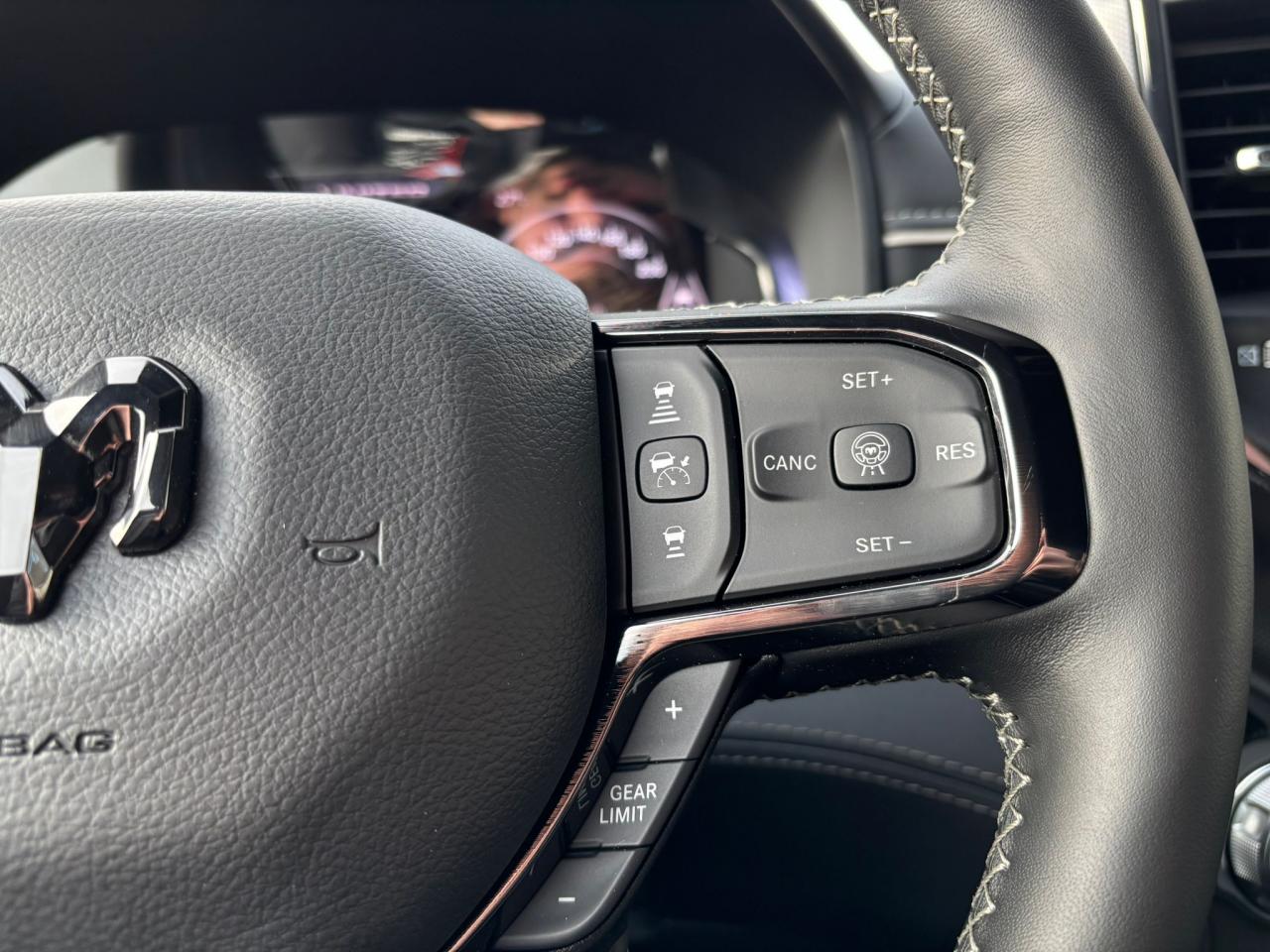 DODGE RAM 1500 CREW LIMITED NIGHT EDITION RAMBOX HAYON MULTI