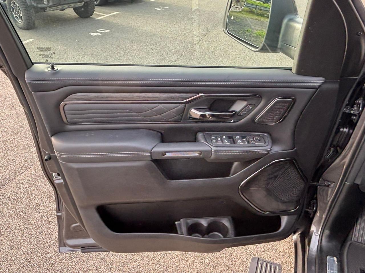 DODGE RAM 1500 CREW LIMITED NIGHT EDITION RAMBOX HAYON MULTI