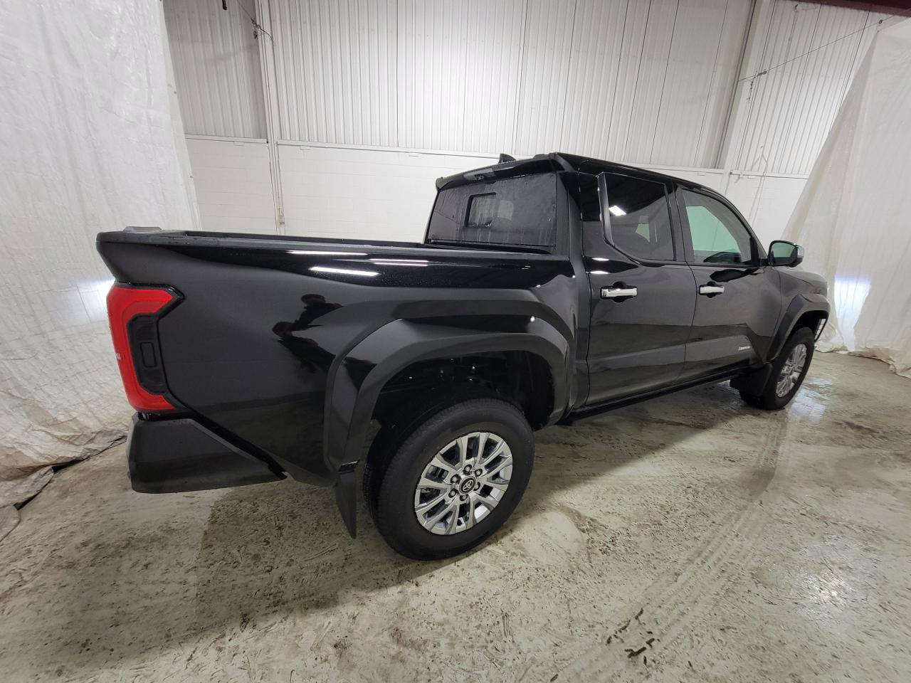 TOYOTA TACOMA LIMITED I-FORCE MAX 2.4L 4-Cyl. Turbo Hybrid - 5ft bed