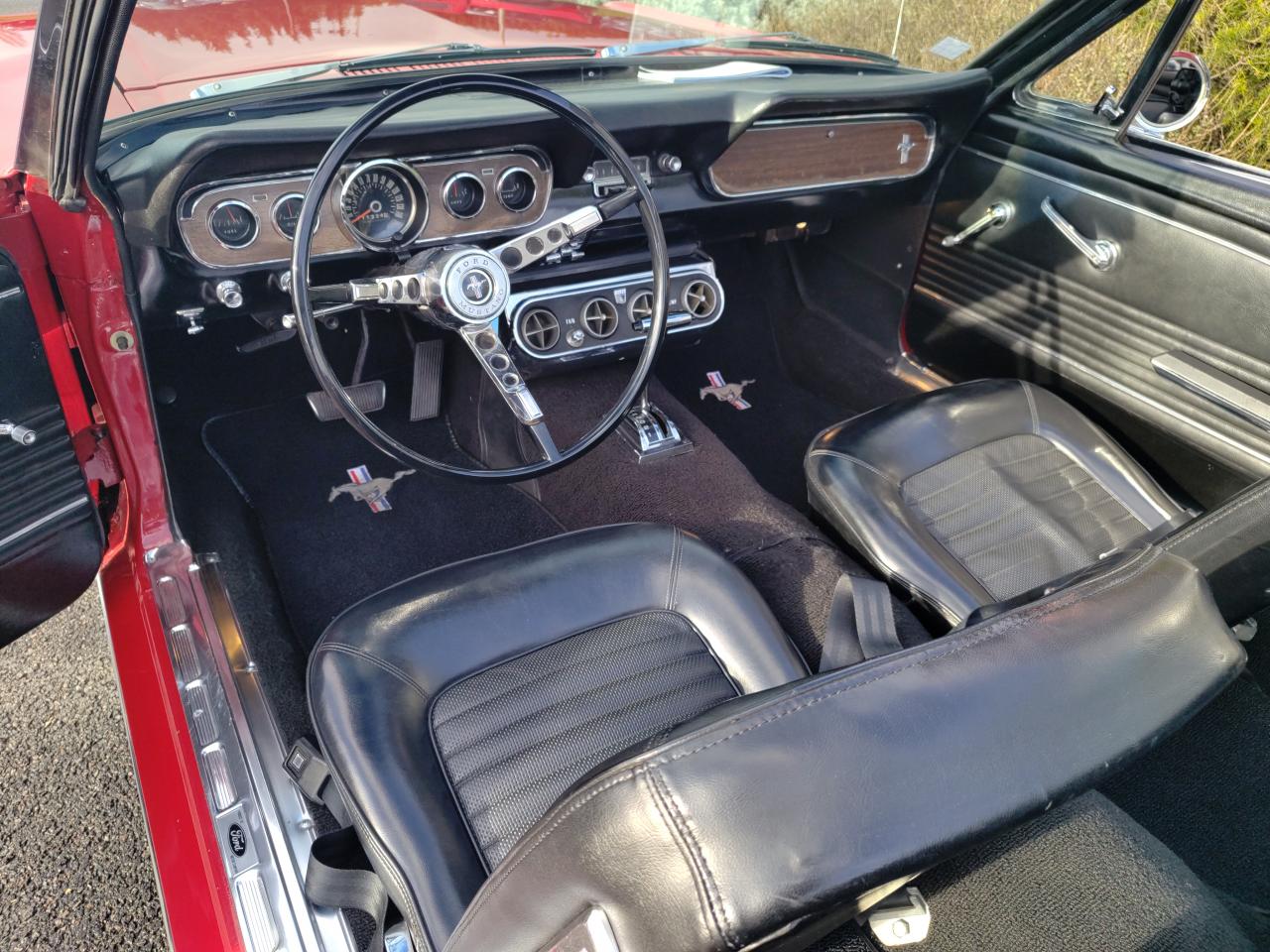 FORD MUSTANG 289 code C, disques, capote elec, boite auto