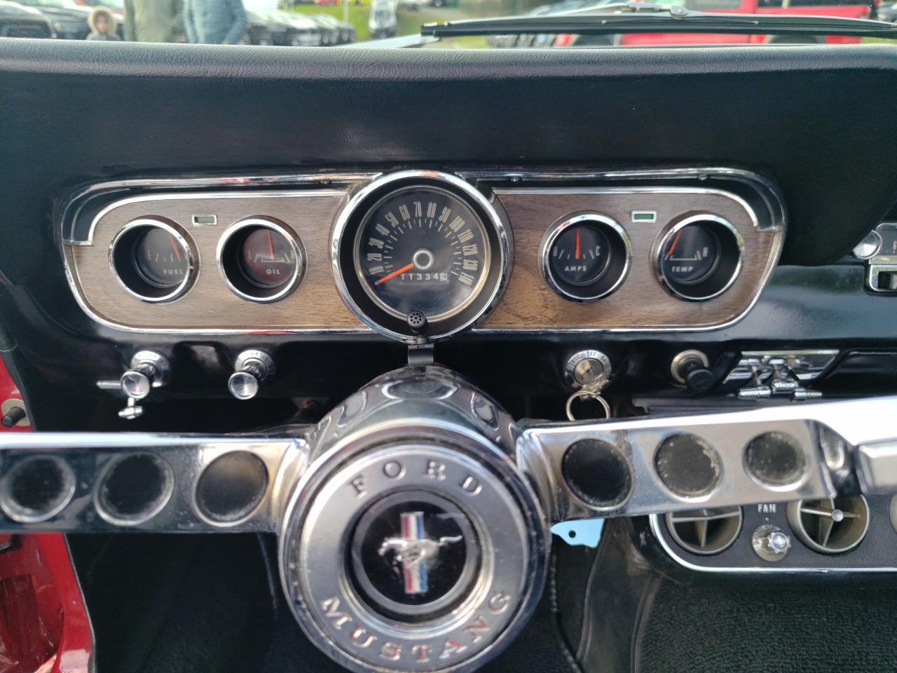 FORD MUSTANG 289 code C, disques, capote elec, boite auto