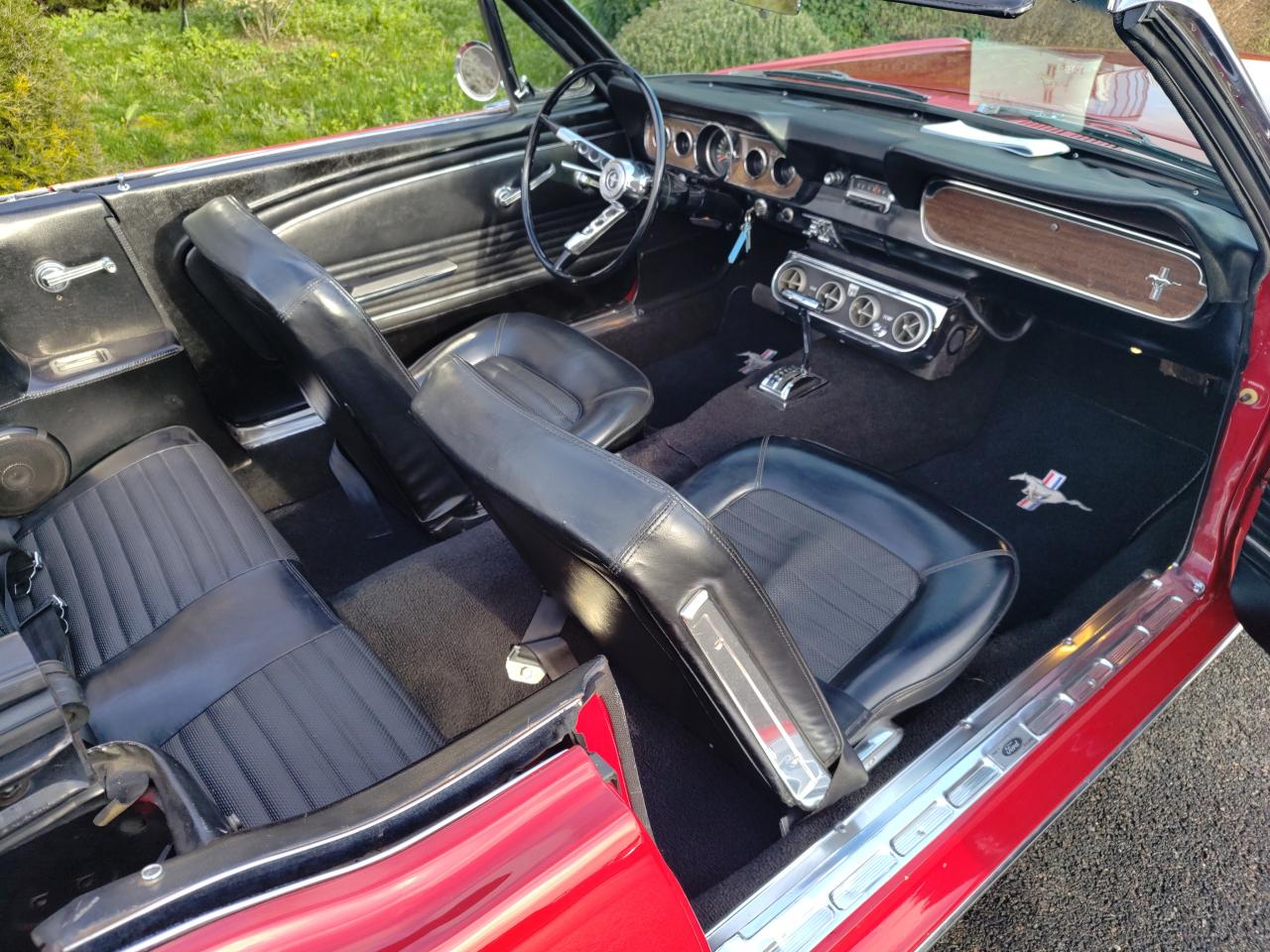 FORD MUSTANG 289 code C, disques, capote elec, boite auto