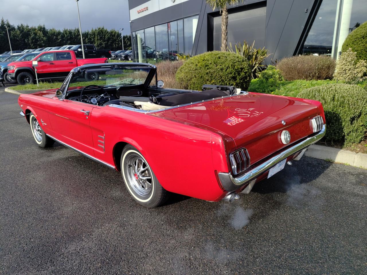 FORD MUSTANG 289 code C, disques, capote elec, boite auto