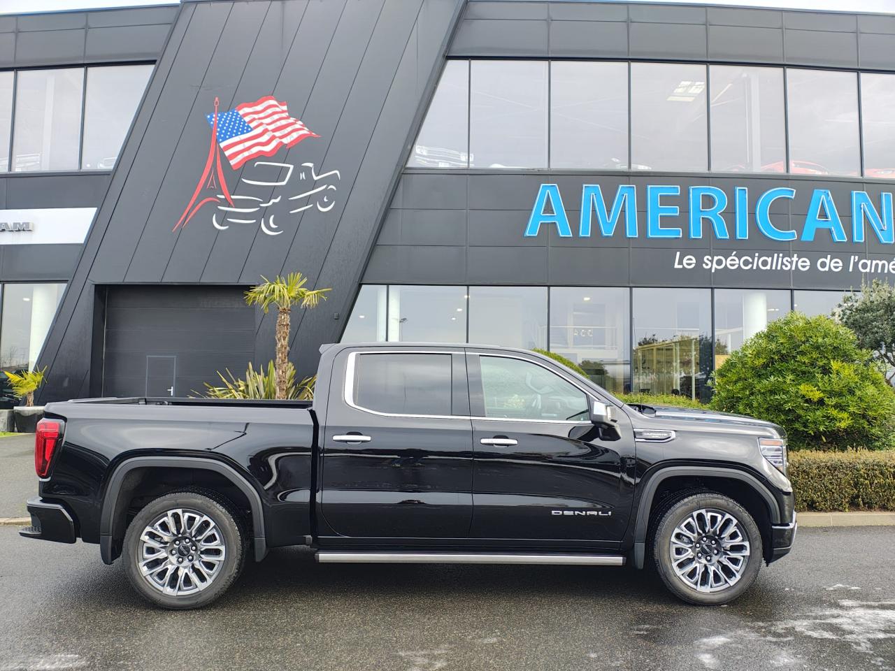 GMC Sierra 1500 Crew cab Denali Ultimate Edition V8 6.2L