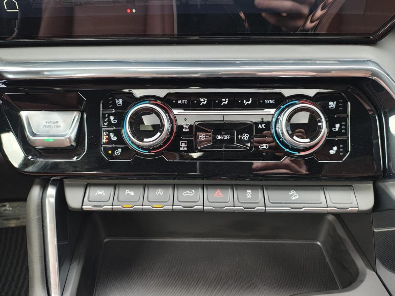 GMC Sierra 1500 Crew cab Denali Ultimate Edition V8 6.2L