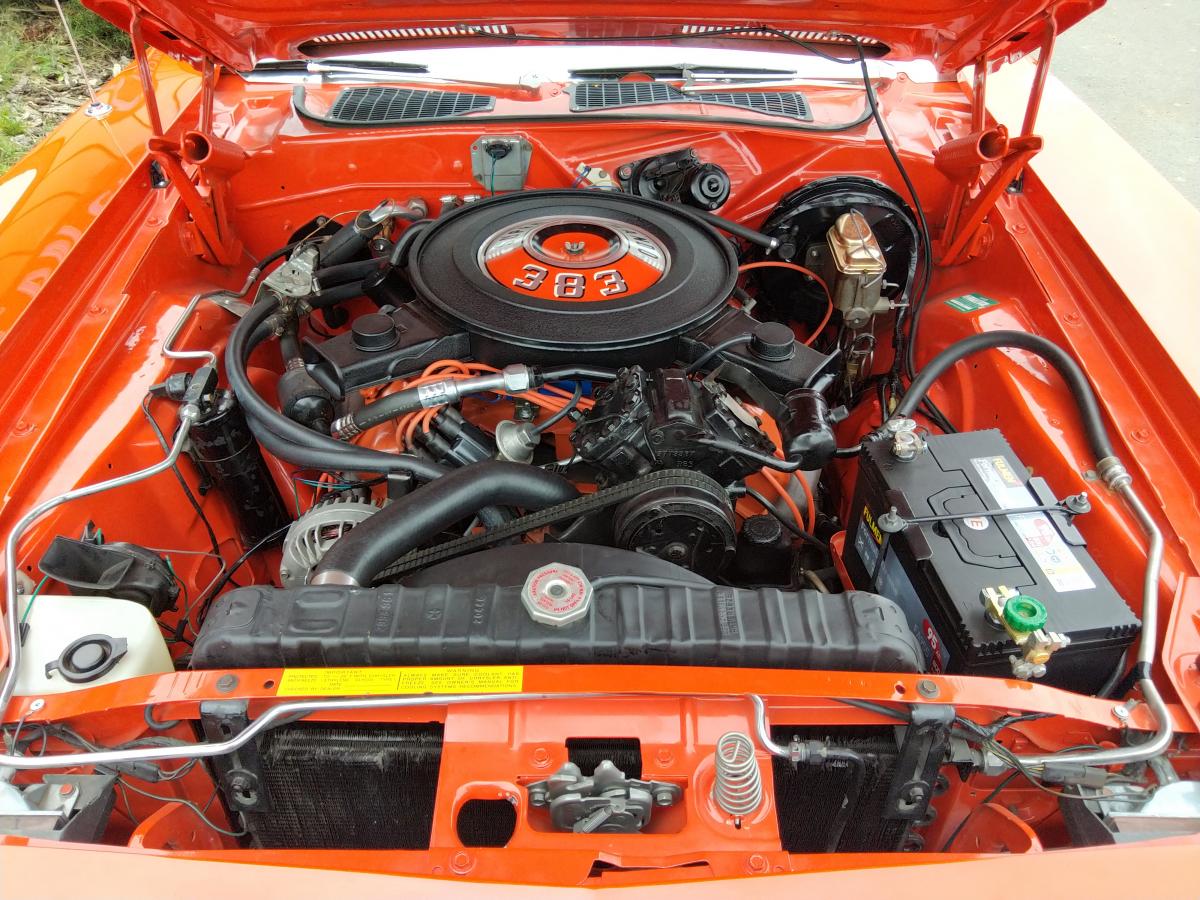 PLYMOUTH CUDA \'383 MATCHING PISTOL GRIP RESTOREE