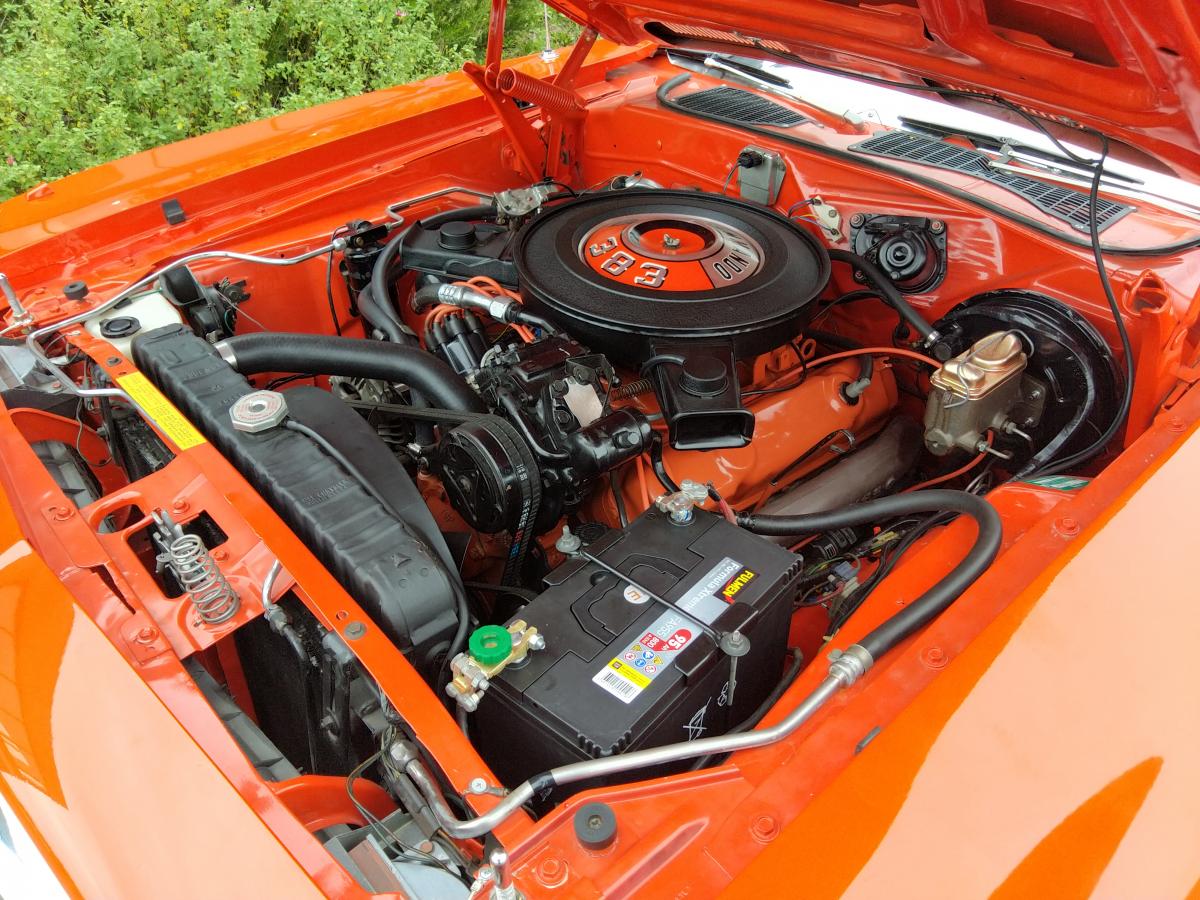 PLYMOUTH CUDA \'383 MATCHING PISTOL GRIP RESTOREE