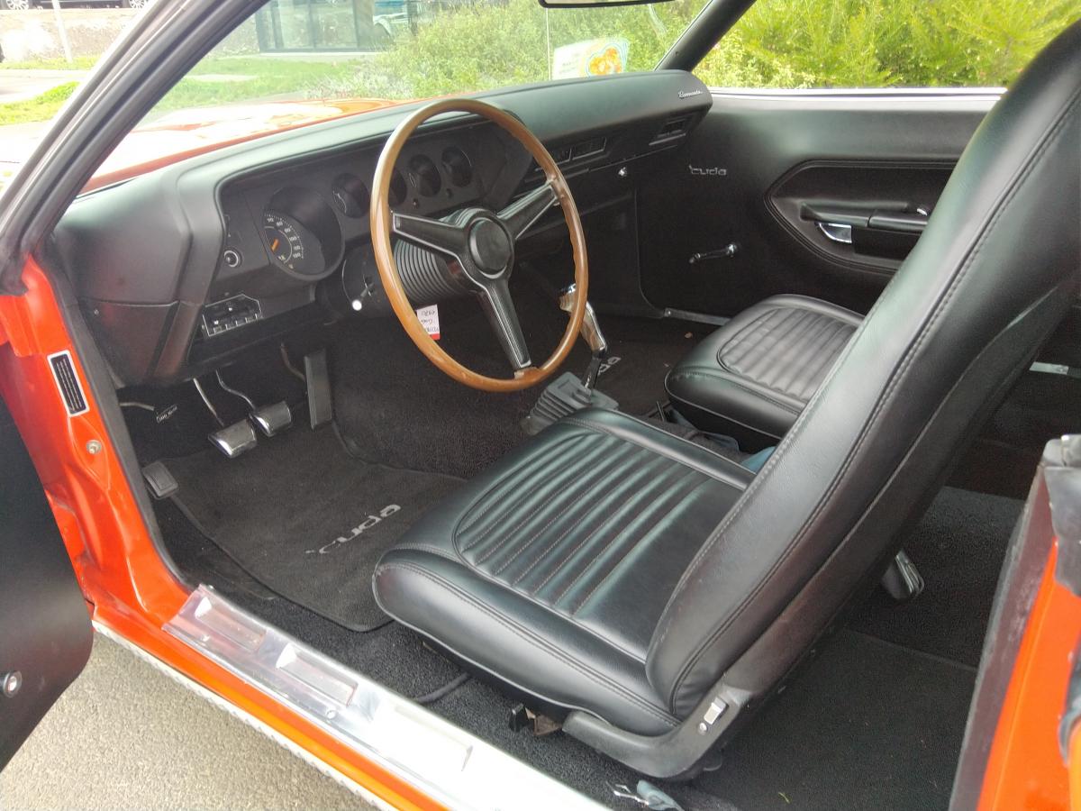 PLYMOUTH CUDA \'383 MATCHING PISTOL GRIP RESTOREE