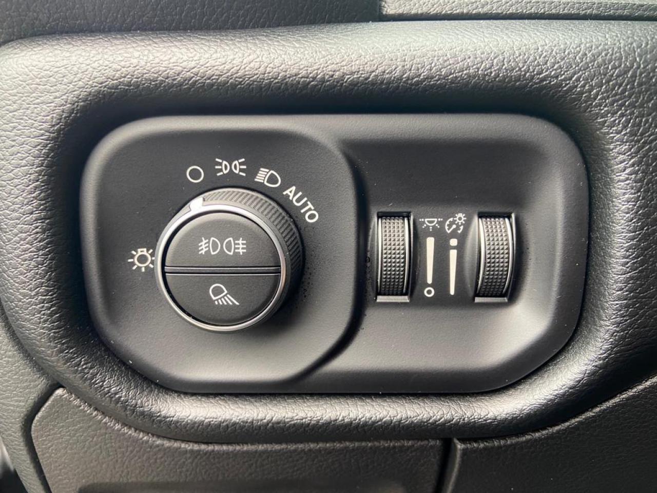 DODGE RAM 1500 CREW REBEL G/T AIR RAMBOX HAYON MULTI