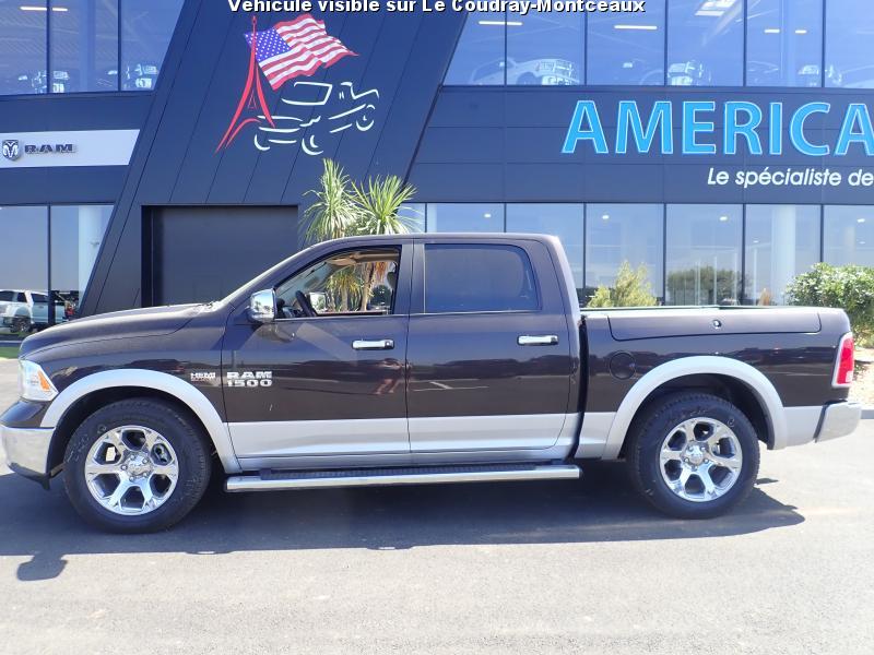 DODGE RAM 1500 CREW LARAMIE AIR RAMBOX 2017 V8 5.7L 395CH