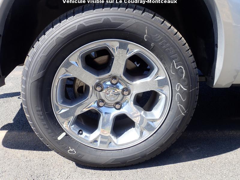 DODGE RAM 1500 CREW LARAMIE AIR RAMBOX 2017 V8 5.7L 395CH