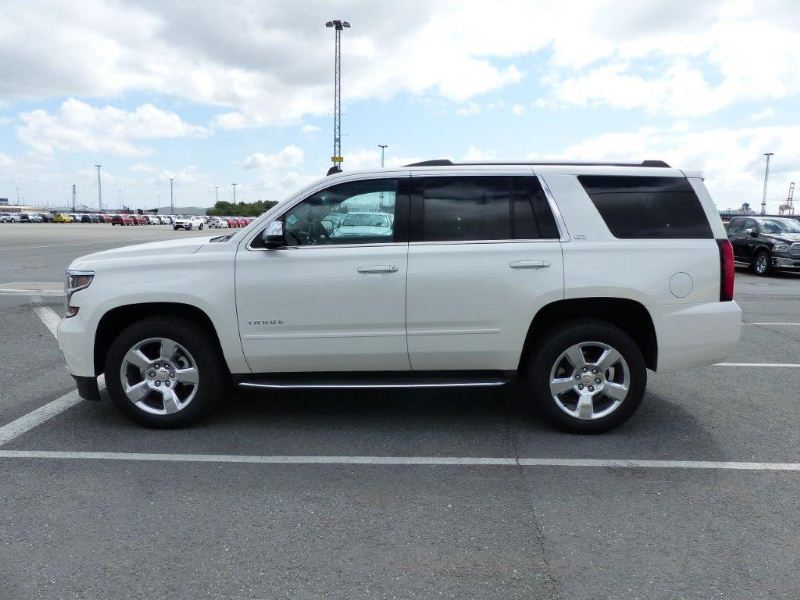 Chevrolet SUBURBAN PREMIER 4x4 v8 5.3l 355ch