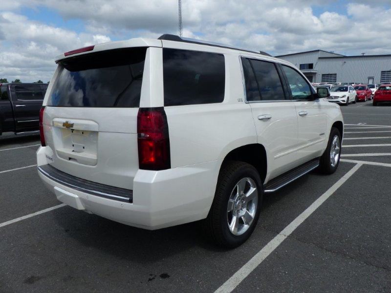 Chevrolet SUBURBAN PREMIER 4x4 v8 5.3l 355ch