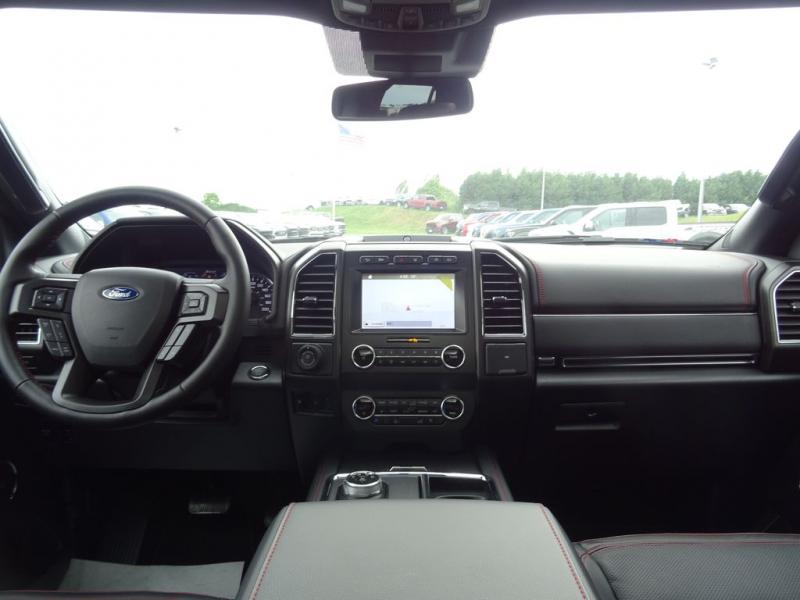 FORD EXPEDITION Max Limited Stealth