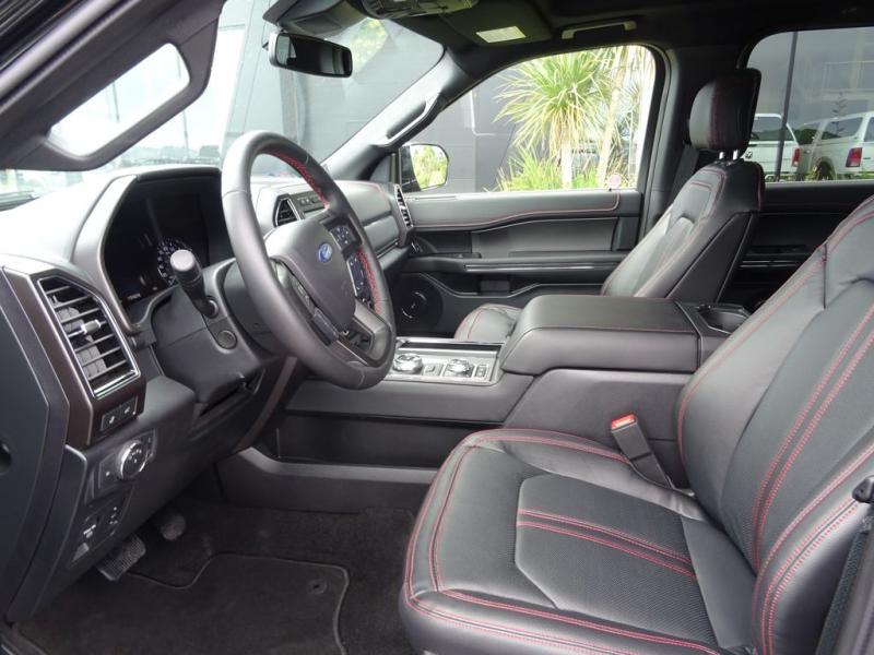 FORD EXPEDITION Max Limited Stealth