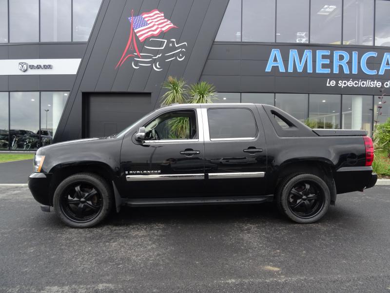 CHEVROLET AVALANCHE V8 5.3L 4X4 LTZ FLEXFUEL E85