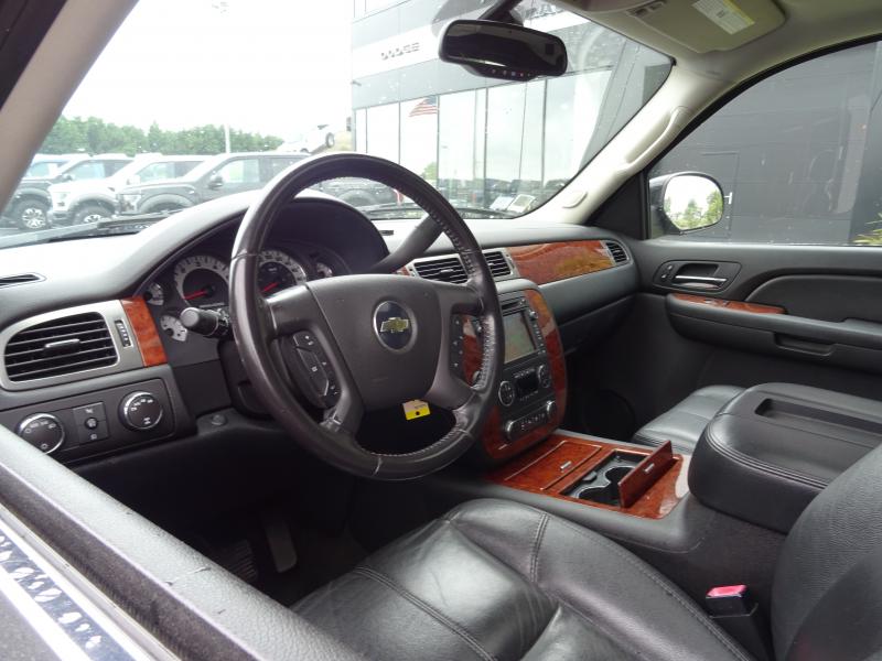 CHEVROLET AVALANCHE V8 5.3L 4X4 LTZ FLEXFUEL E85