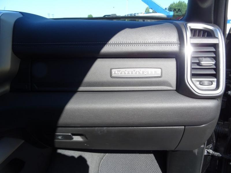DODGE RAM 1500 CREW LARAMIE SPORT BLACK PACKAGE 2019