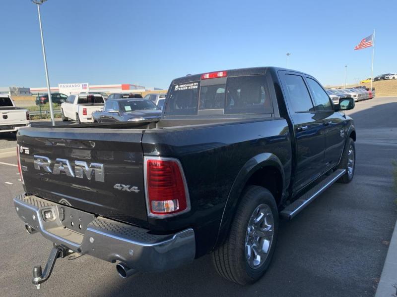 DODGE RAM 1500 CREW LARAMIE CLASSIC 2019