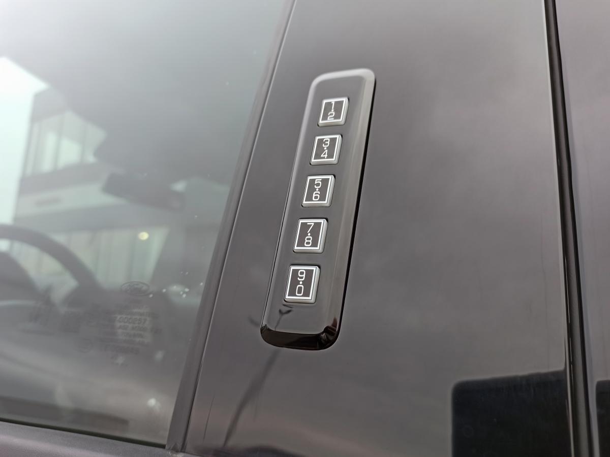FORD F150 Supercrew shelby v8 5.0 supercharged