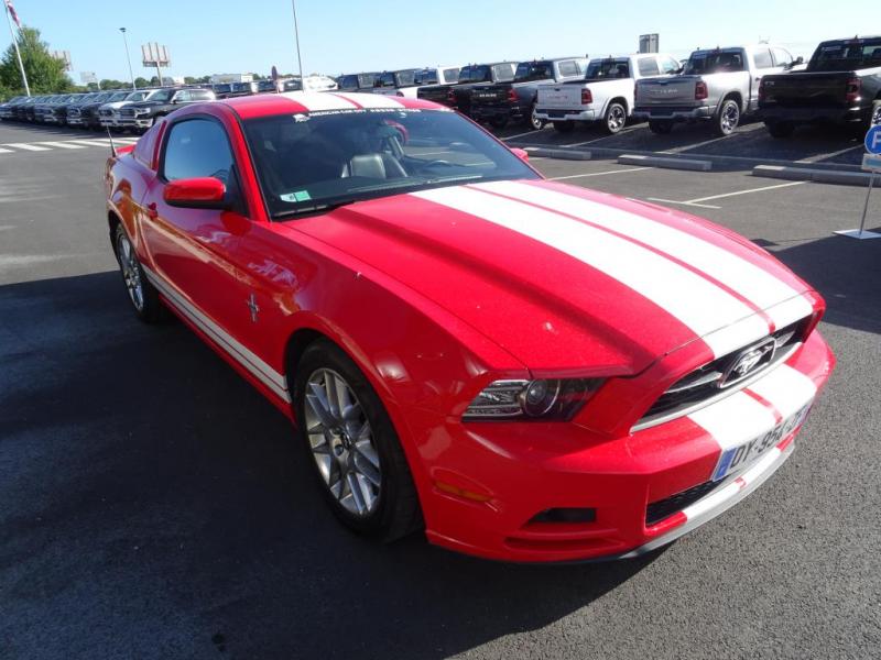 FORD MUSTANG V6 PONY PACKAGE