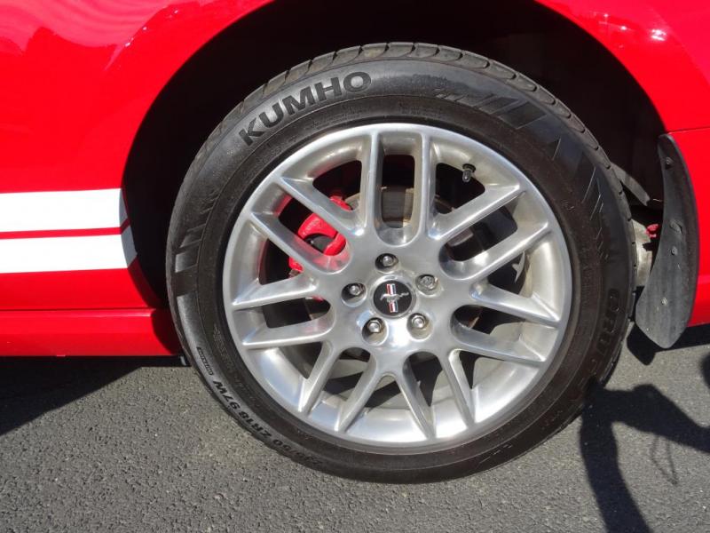 FORD MUSTANG V6 PONY PACKAGE