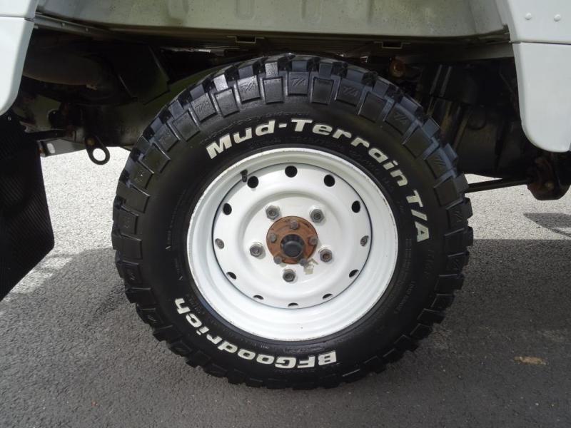 LAND ROVER DEFENDER 130 2.2L TDI pickup TVA recup 2015