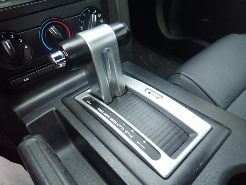 FORD MUSTANG COUPE V6 4.0L BVA